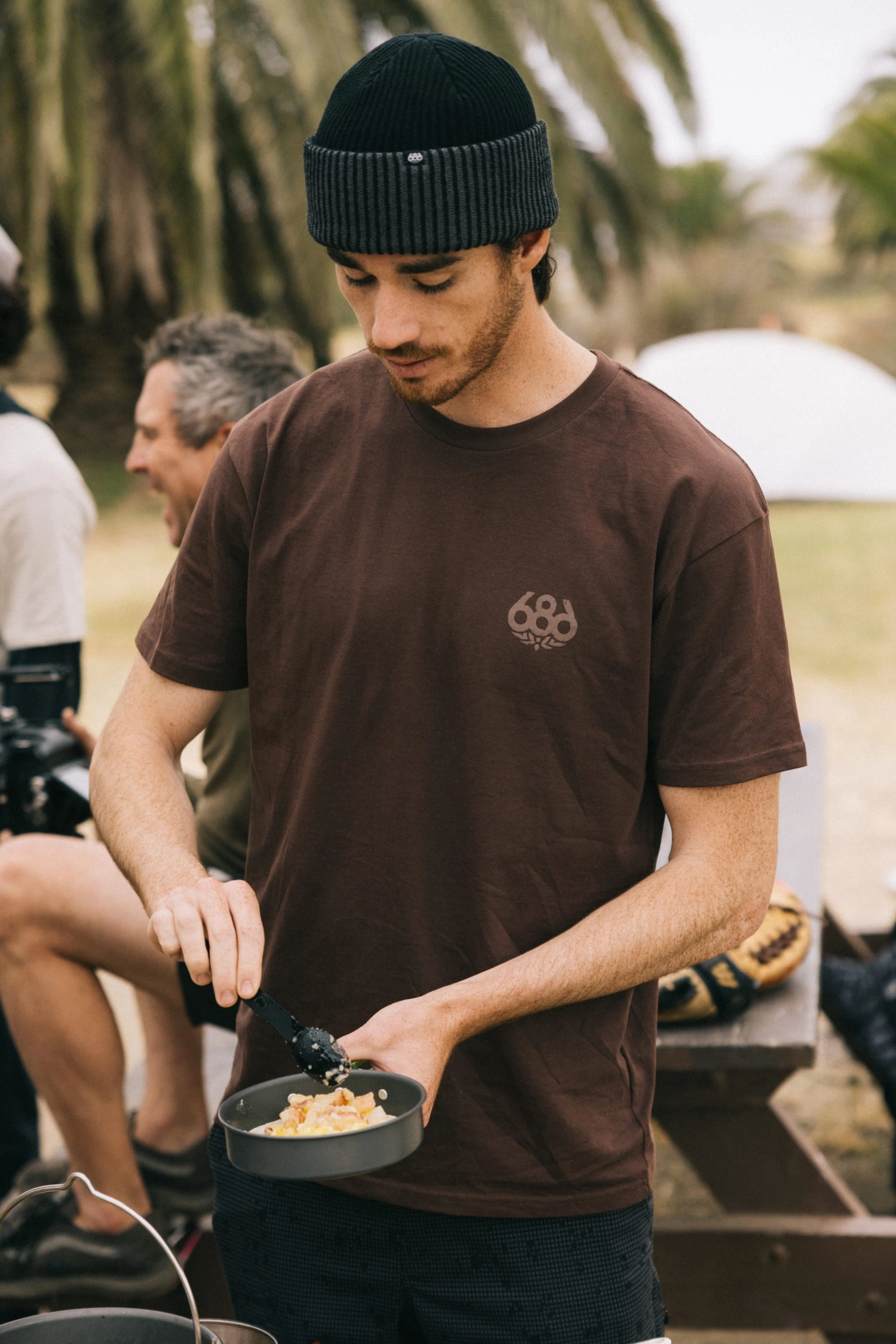 Sporty Comfort Light and Breathable 686 Knockout Imprint Authentic S/S Tee