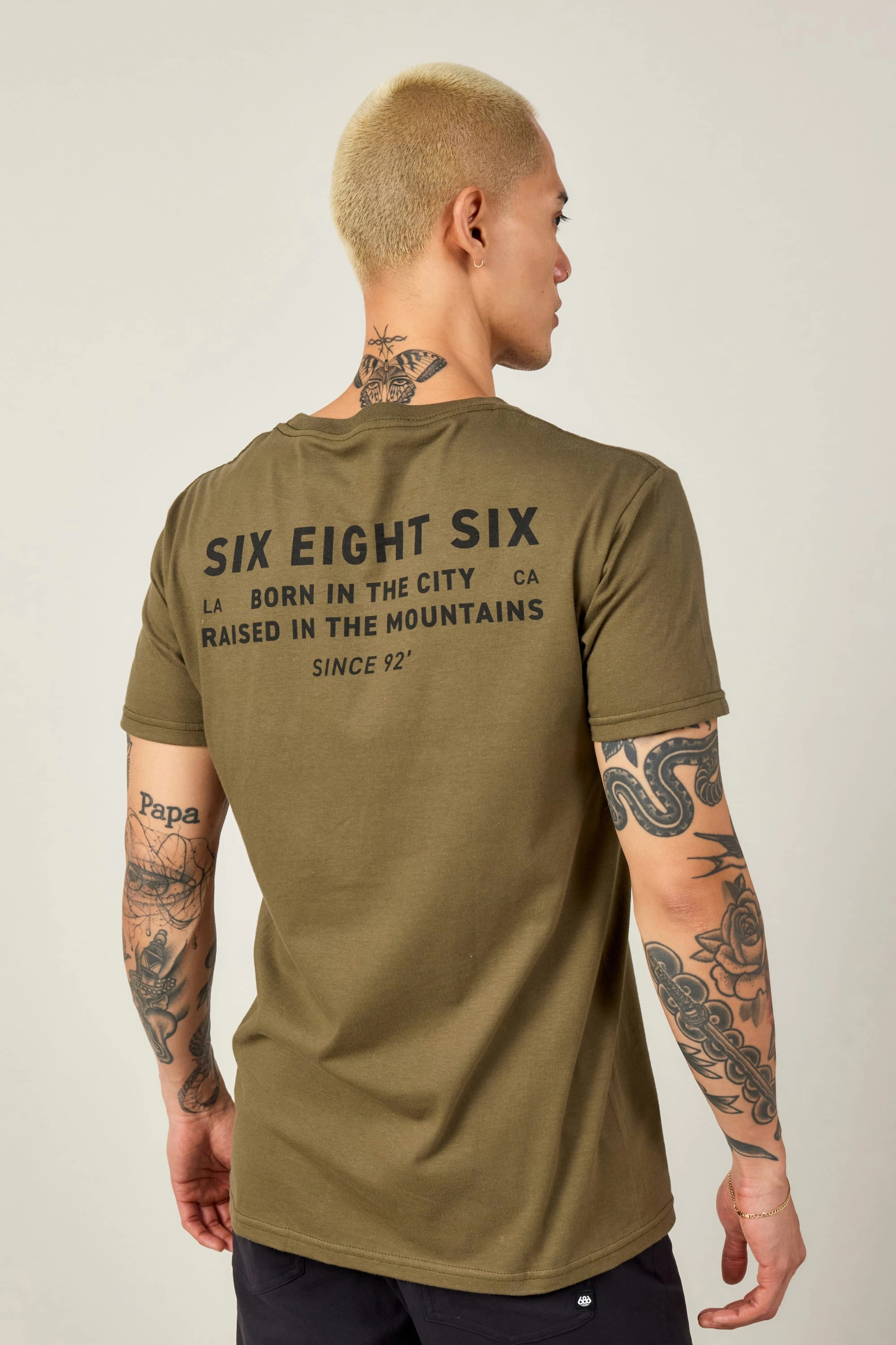 Autumn Wear 686 Men's Unwind Short Sleeve Tee