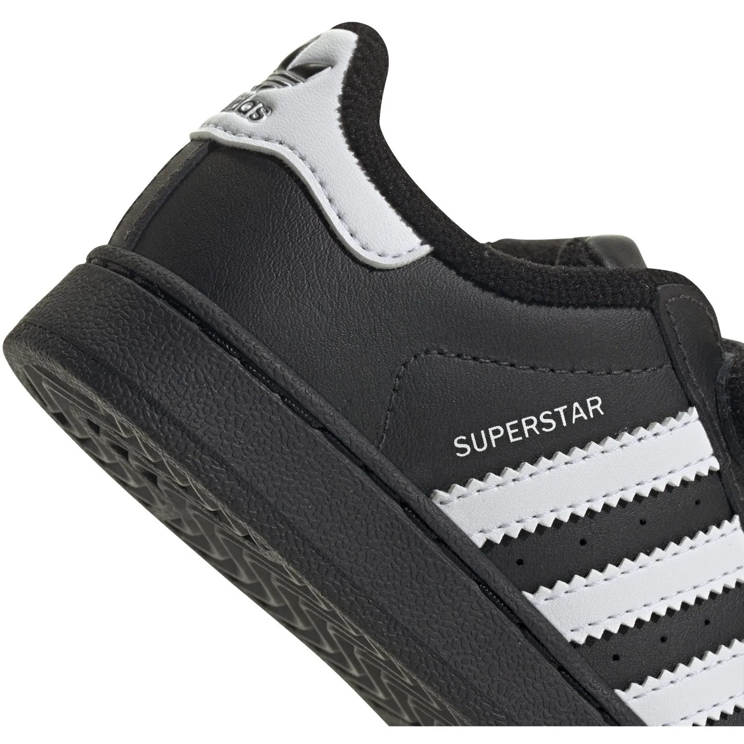 Iconic Footwear Comfortable Sockliner adidas Originals Core Black/Ftwr White/Core Black Superstar Ii Cf I Sneakers