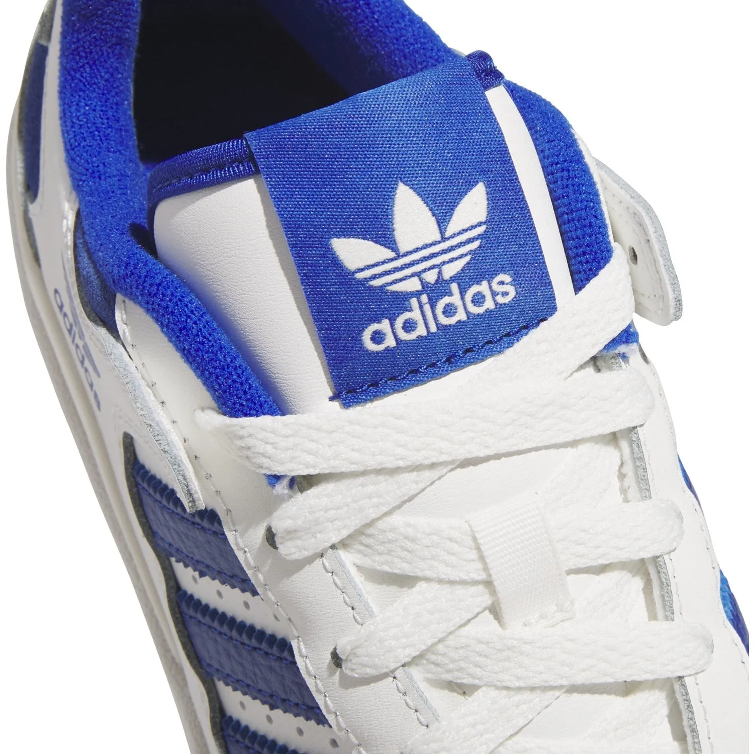 adidas Originals Core White/Team Royal Blue/Core White Forum Low Cl J Sneakers Cushioned Control Breathable mesh
