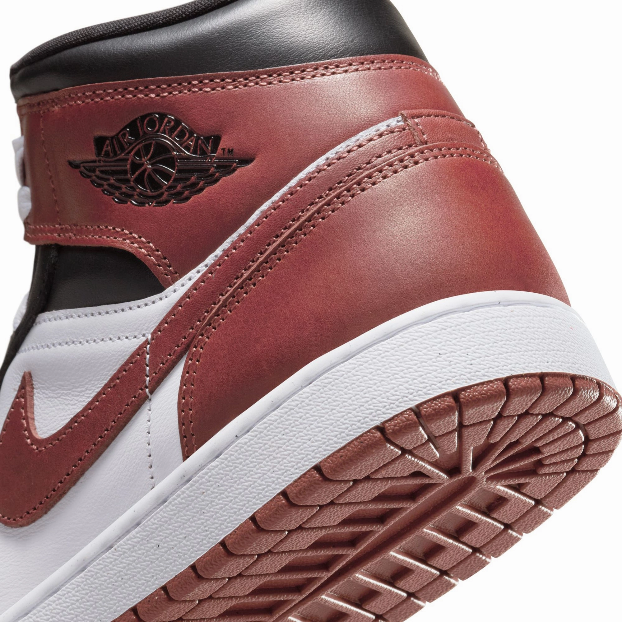 polyester - feature shoes Tapered Heel Geometry Air Jordan 1 Mens Mid SE Shoes