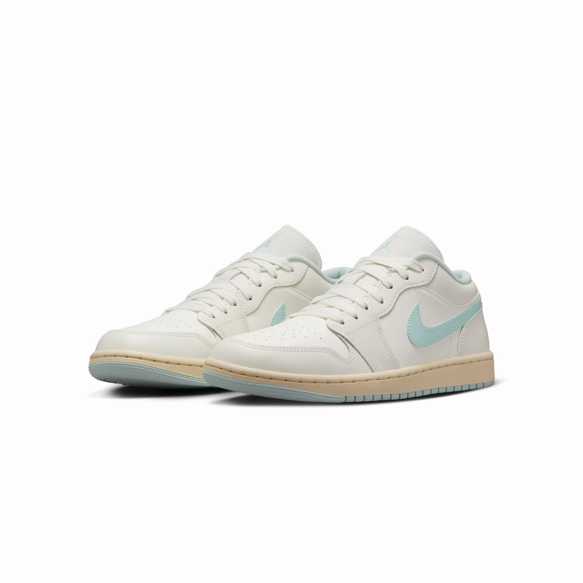 Air Jordan 1 Womens Low Shoes Comfort support running in a valley shoes