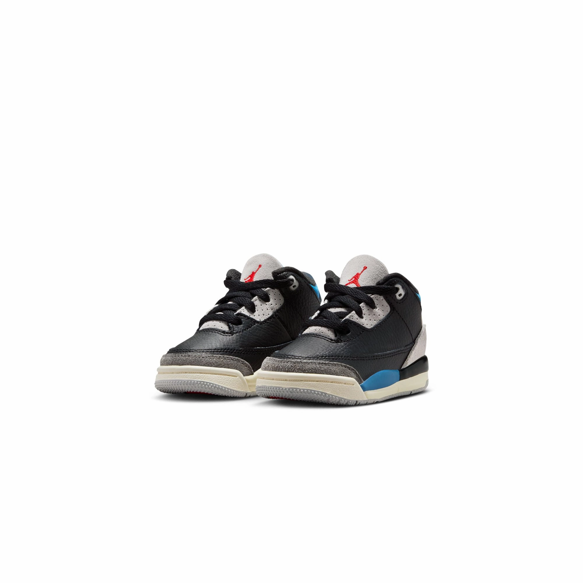 Air Jordan 3 Infants Retro Shoes Traction pods