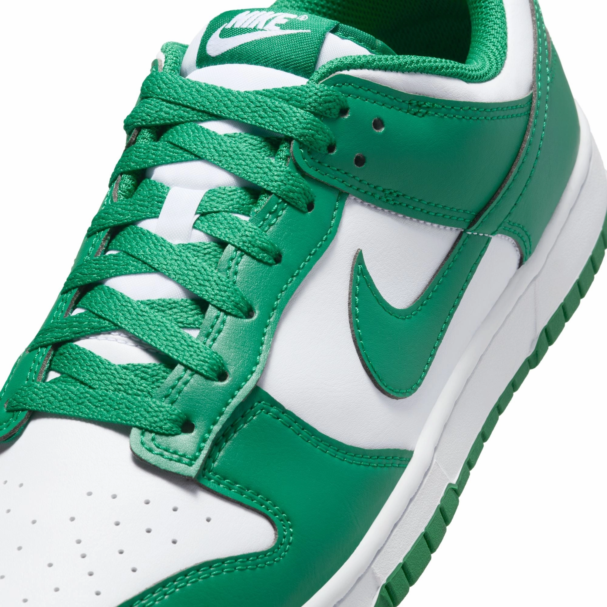 Stretchy high - top shoe type Nike Mens Dunk Low Retro Shoes