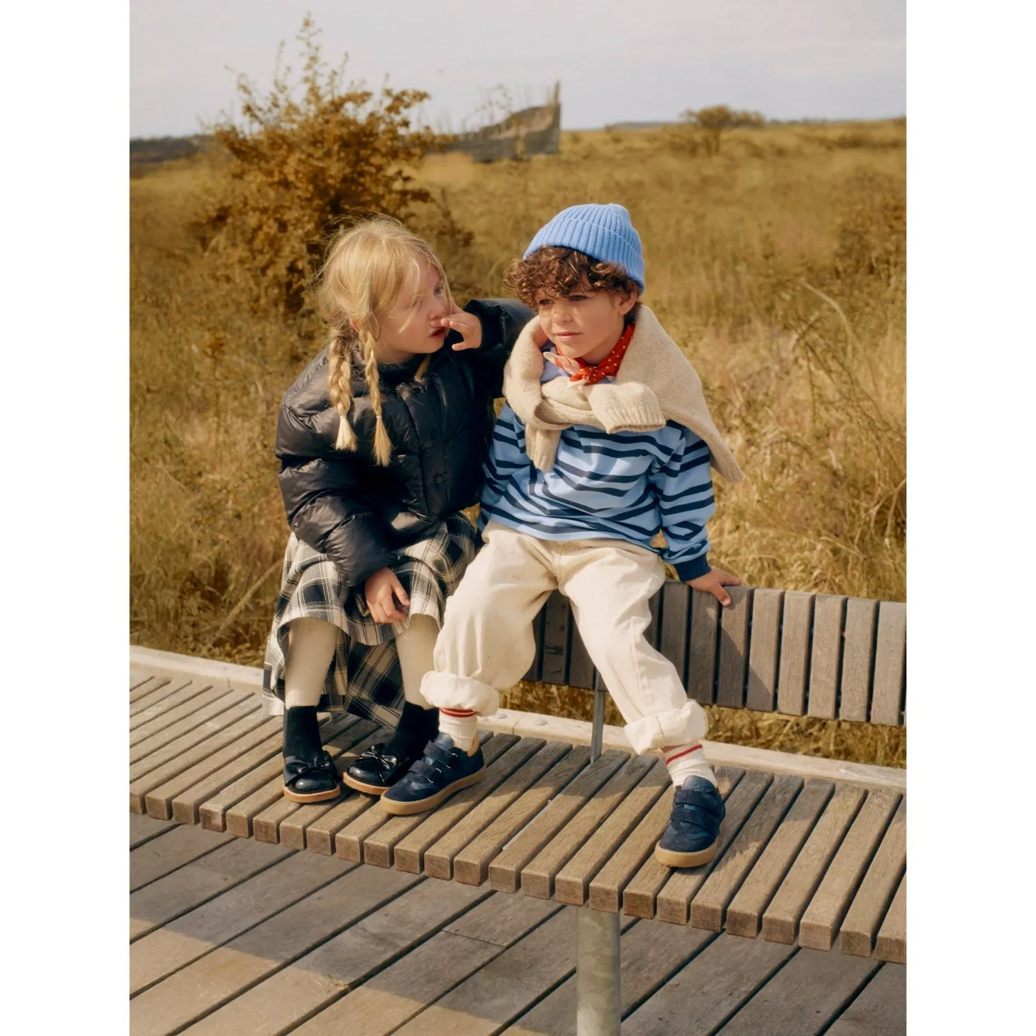 Urban Style Angulus Black/Black Elastic Chelsea Boot with Salmon Nose and Bow