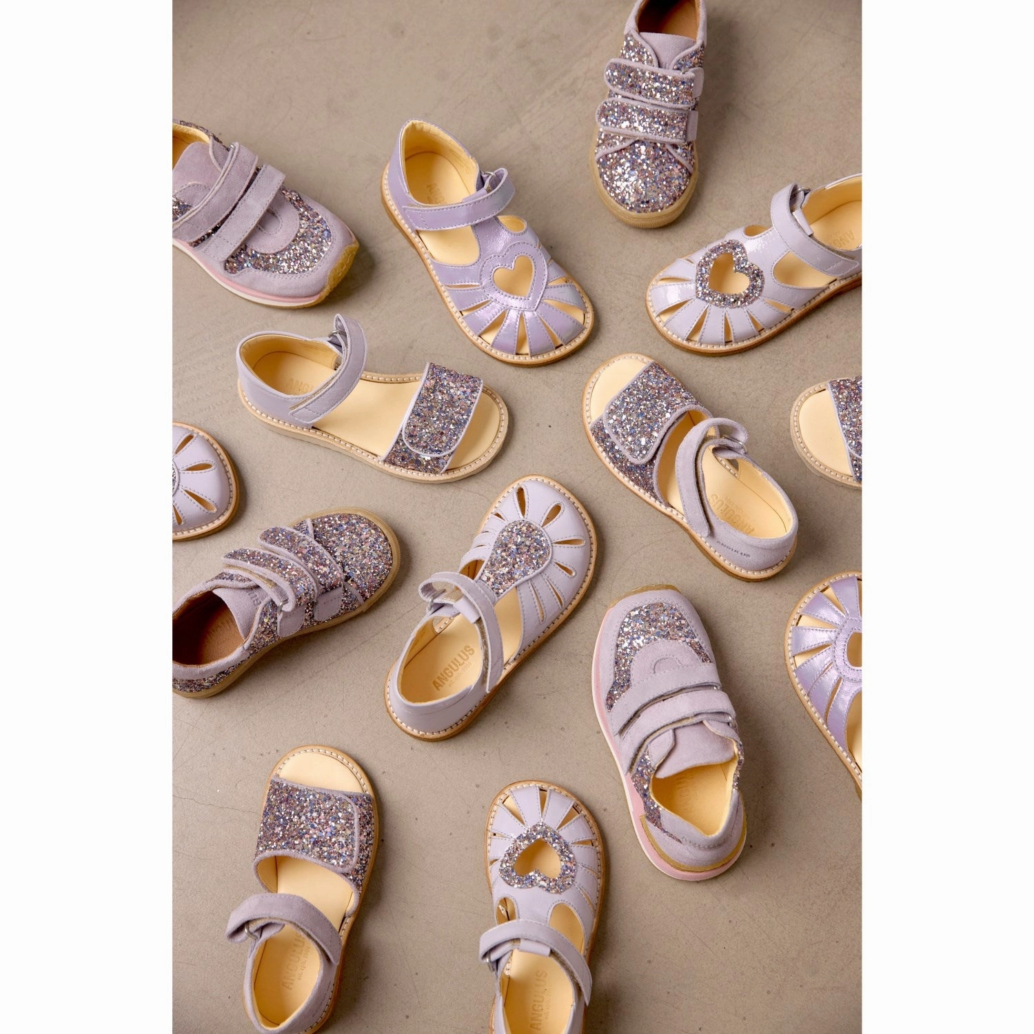 Angulus Iridescent Lilac Shine Hjertesandal Med Velcro Closure Breathable Sandals