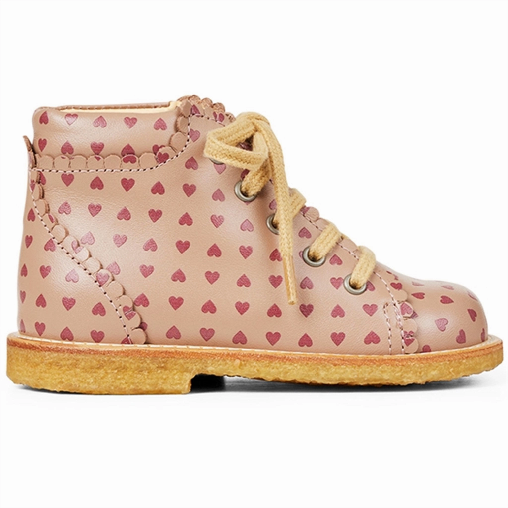 Neat Lines Angulus Starter Shoe With Hearts And Lace Make-Up