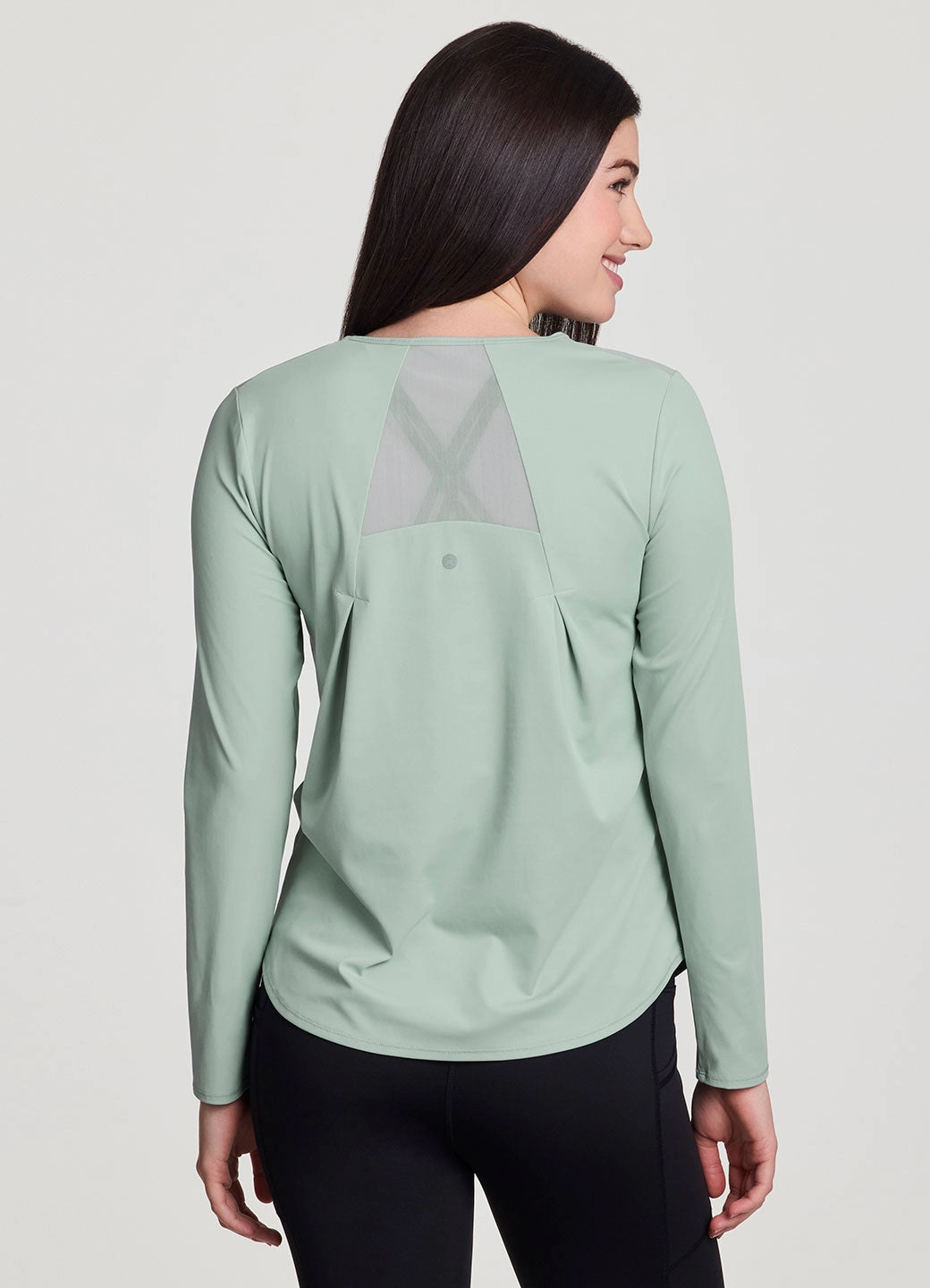 Blister Free Buttons Extra Mile Mesh Tee