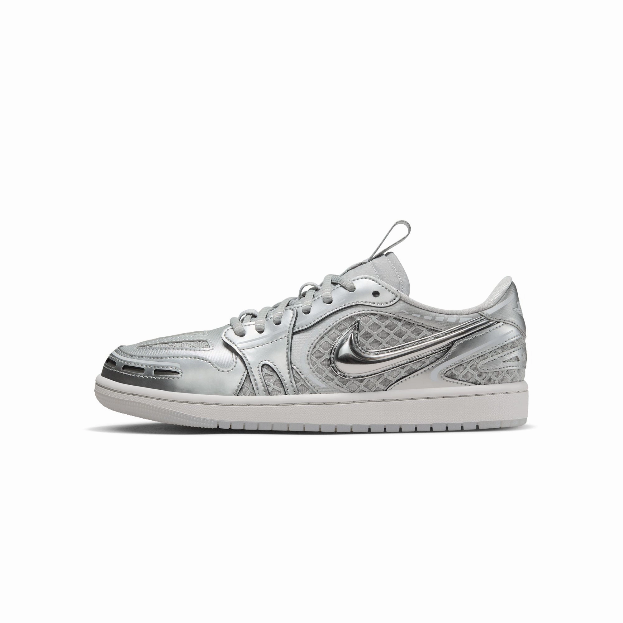 Body Mobility Air Jordan 1 Womens MM Low V3 Shoes