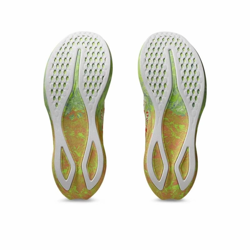 running on grass shoes ASICS Noosa Tri 16 B Womens Running Shoes