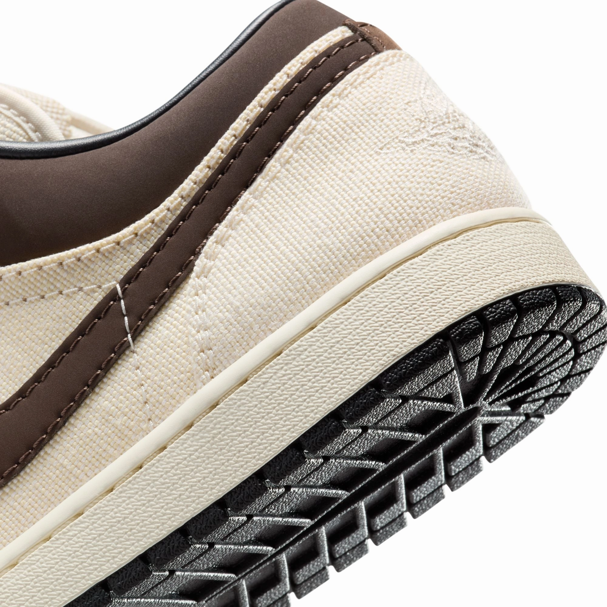 short - distance runner Air Jordan 1 Low Premium Shoes