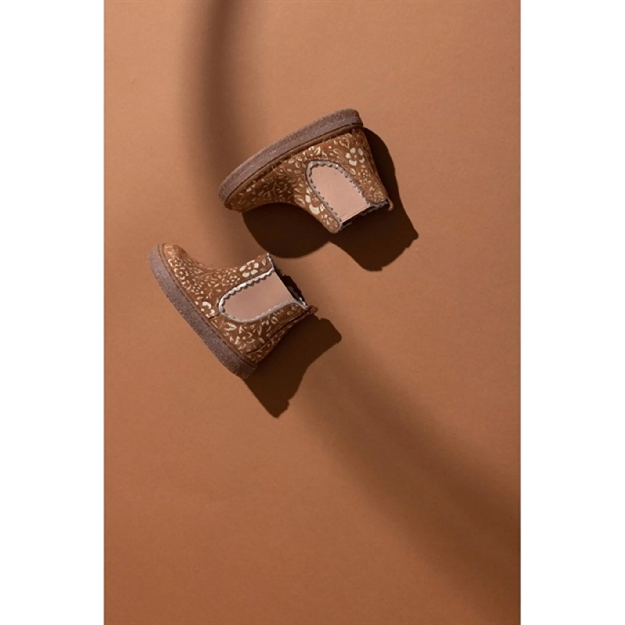 Functional Build Double Stitched Seams Bisgaard Siggi Lamb Starter Shoes Brandy Flowers