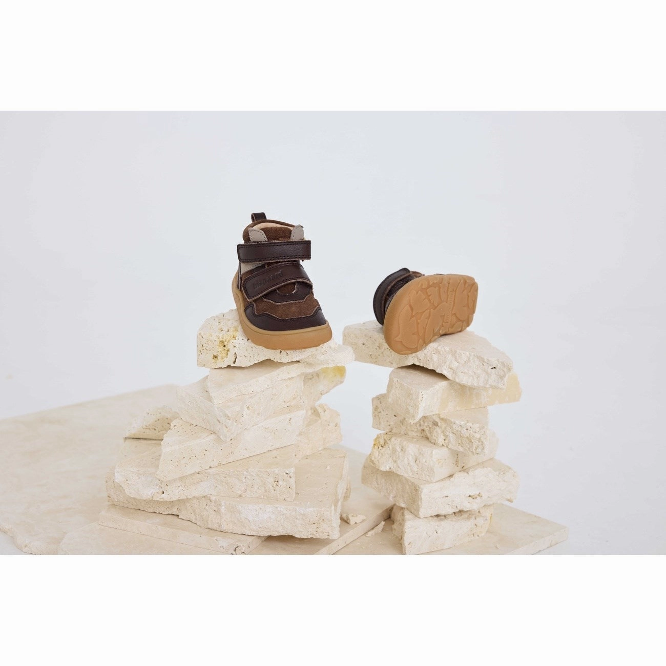 Bisgaard Brown Barefoot Becky Range Step