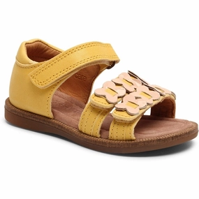 Zip Up Ventilation holes Bisgaard Cana C Sandal Lemon
