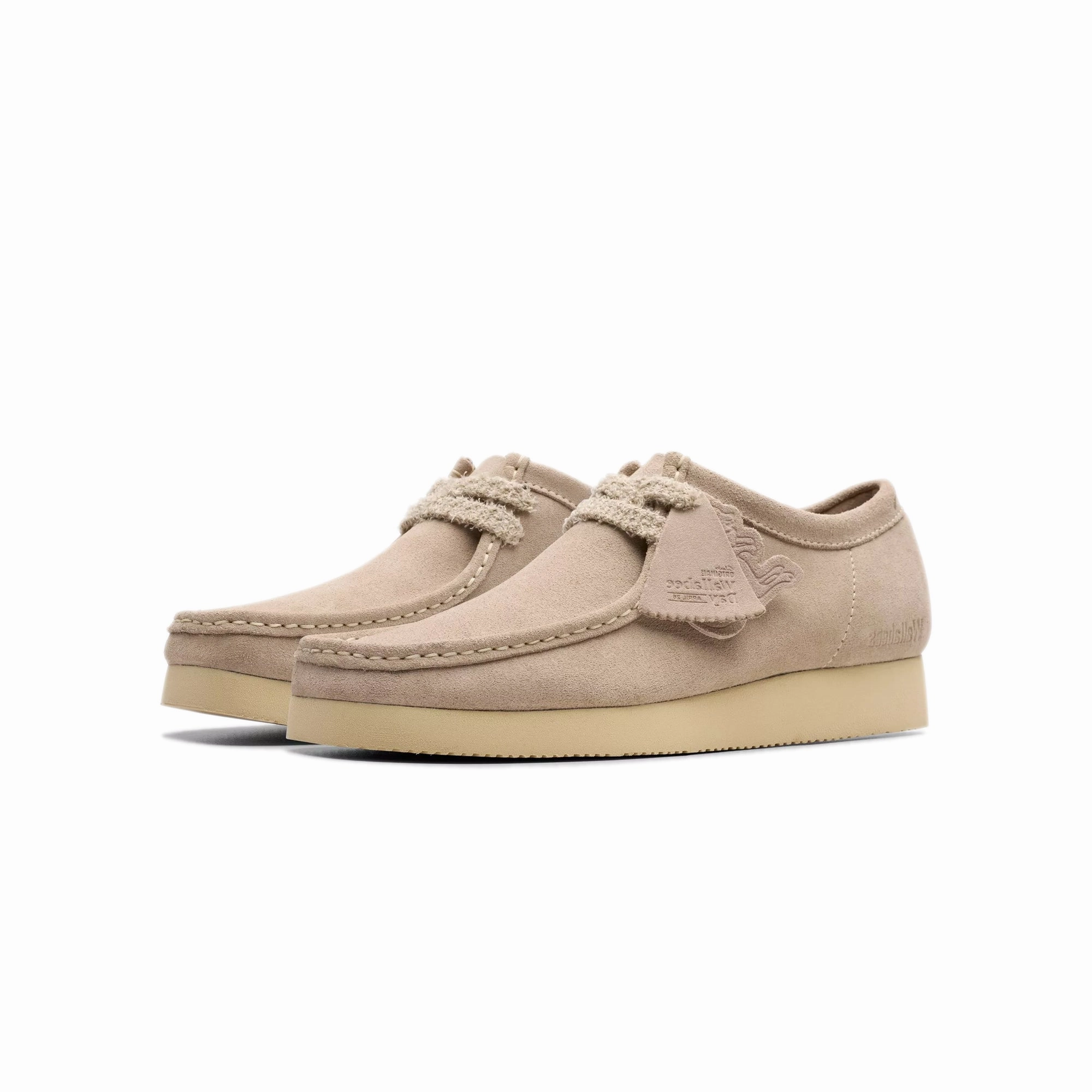 Clarks Mens Wallabee Day Pack Shoes Dynamic Energy Plate running as a hobby