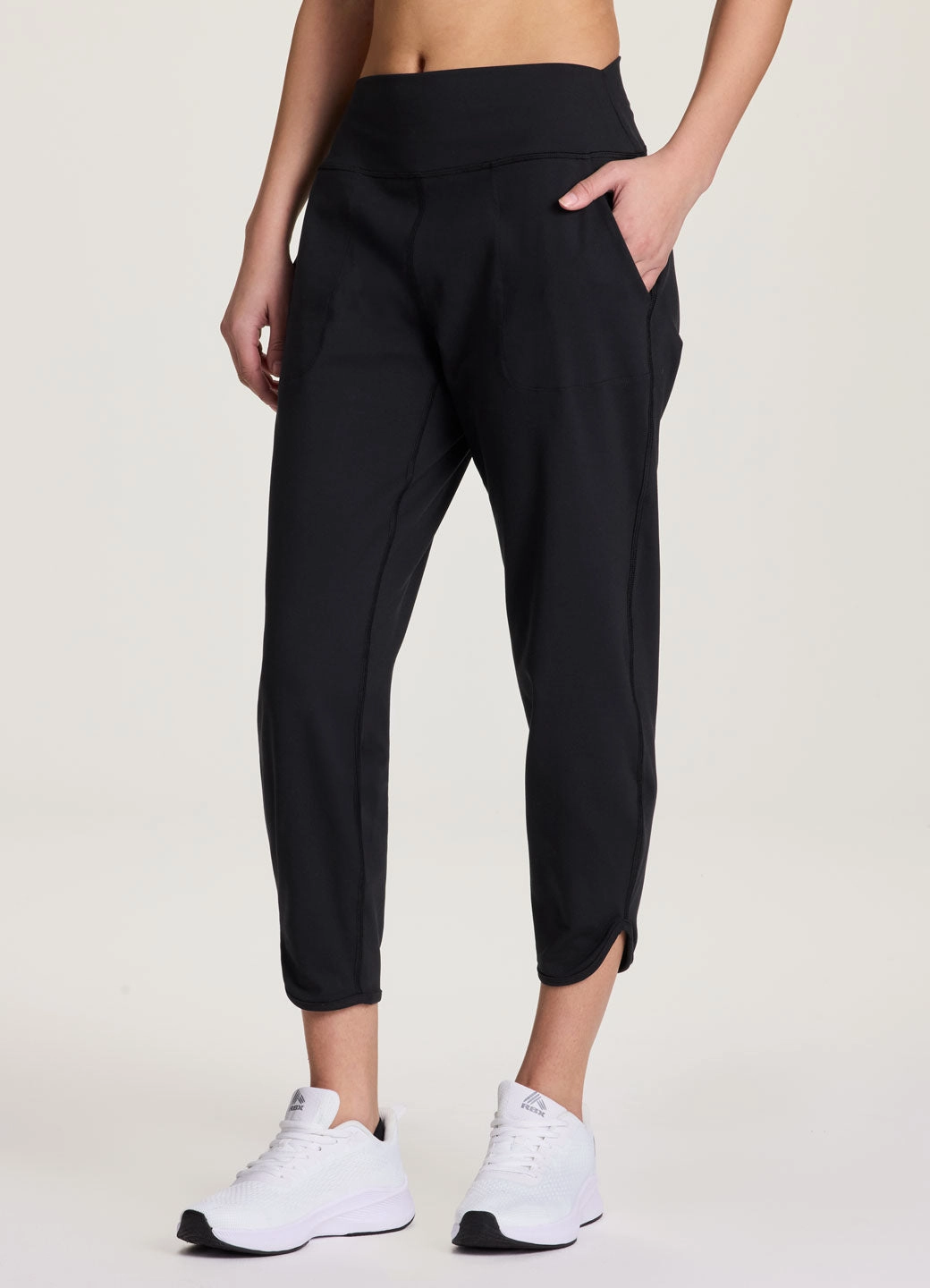 Everyday Super Soft Jogger Recycled Polyester Relaxed Lines