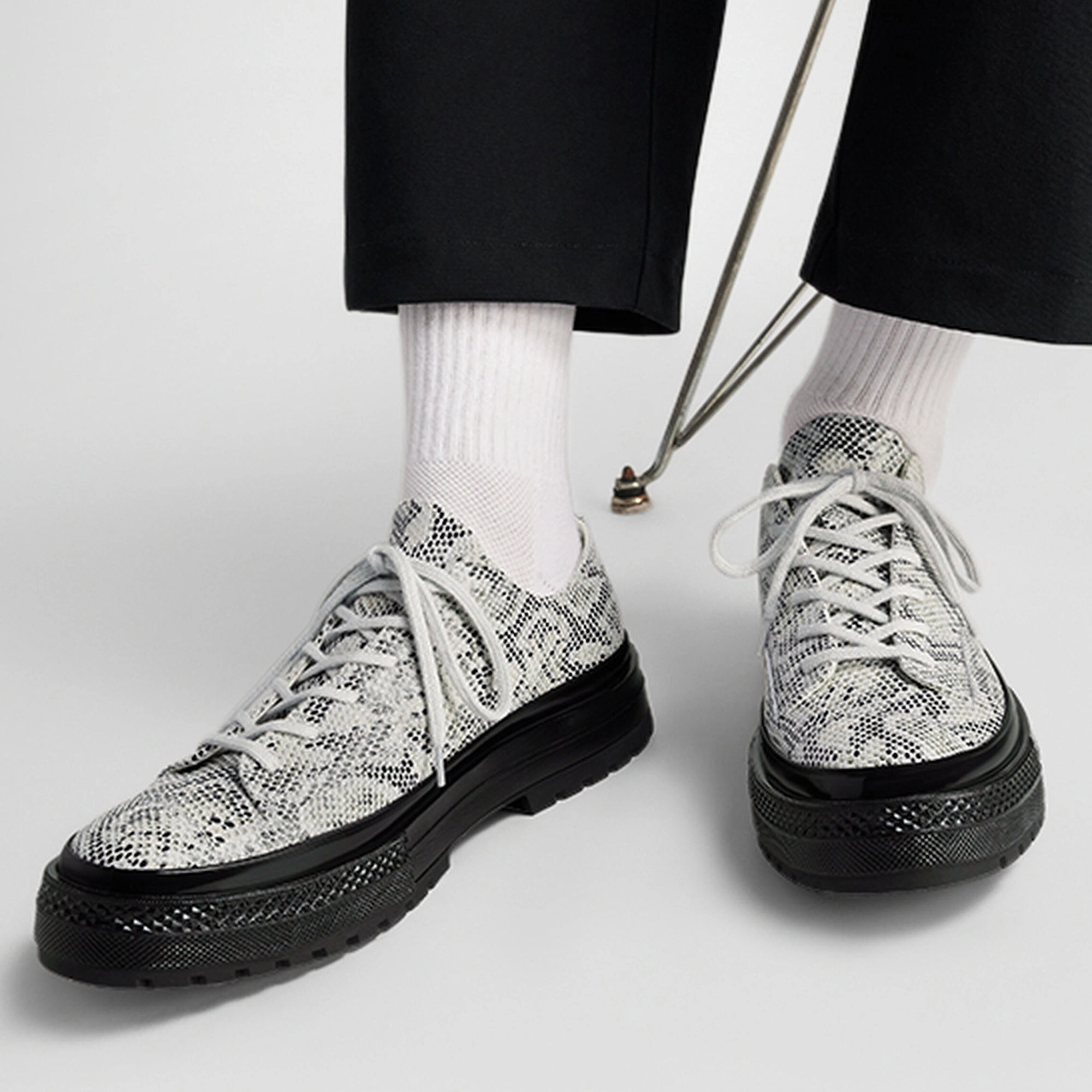 Converse Mens Chuck 70 Formal Suede Snake Shoes Aerobic Motion Control ankle - support - feature shoes