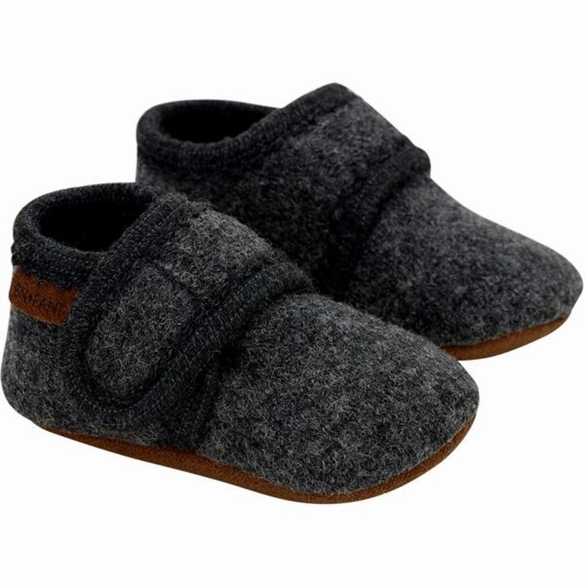 Ventilation holes Supportive straps En Fant Baby Wool Slippers Dark Grey Melange