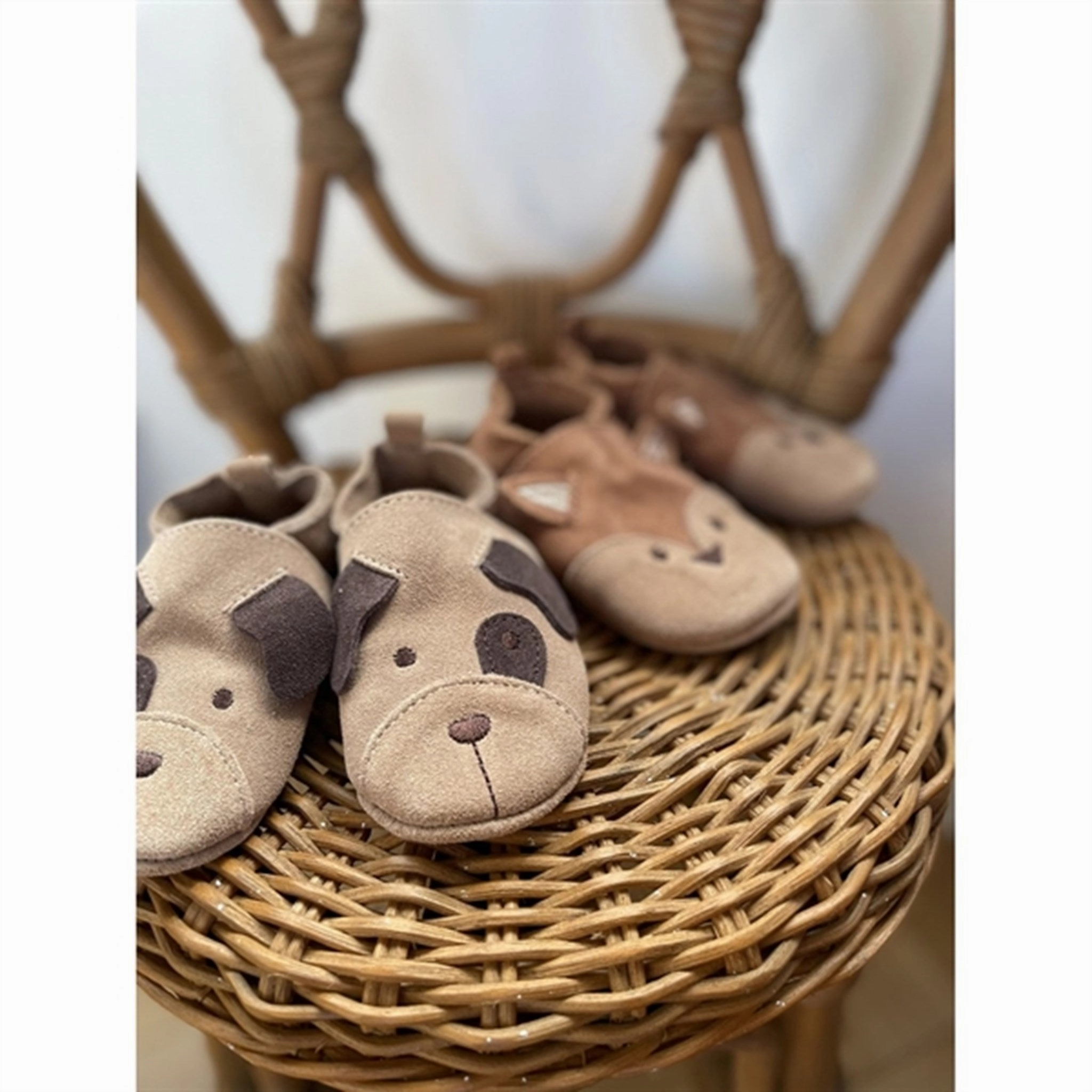 En Fant Slippers Animal Suede Lion Non toxic Water Repellent