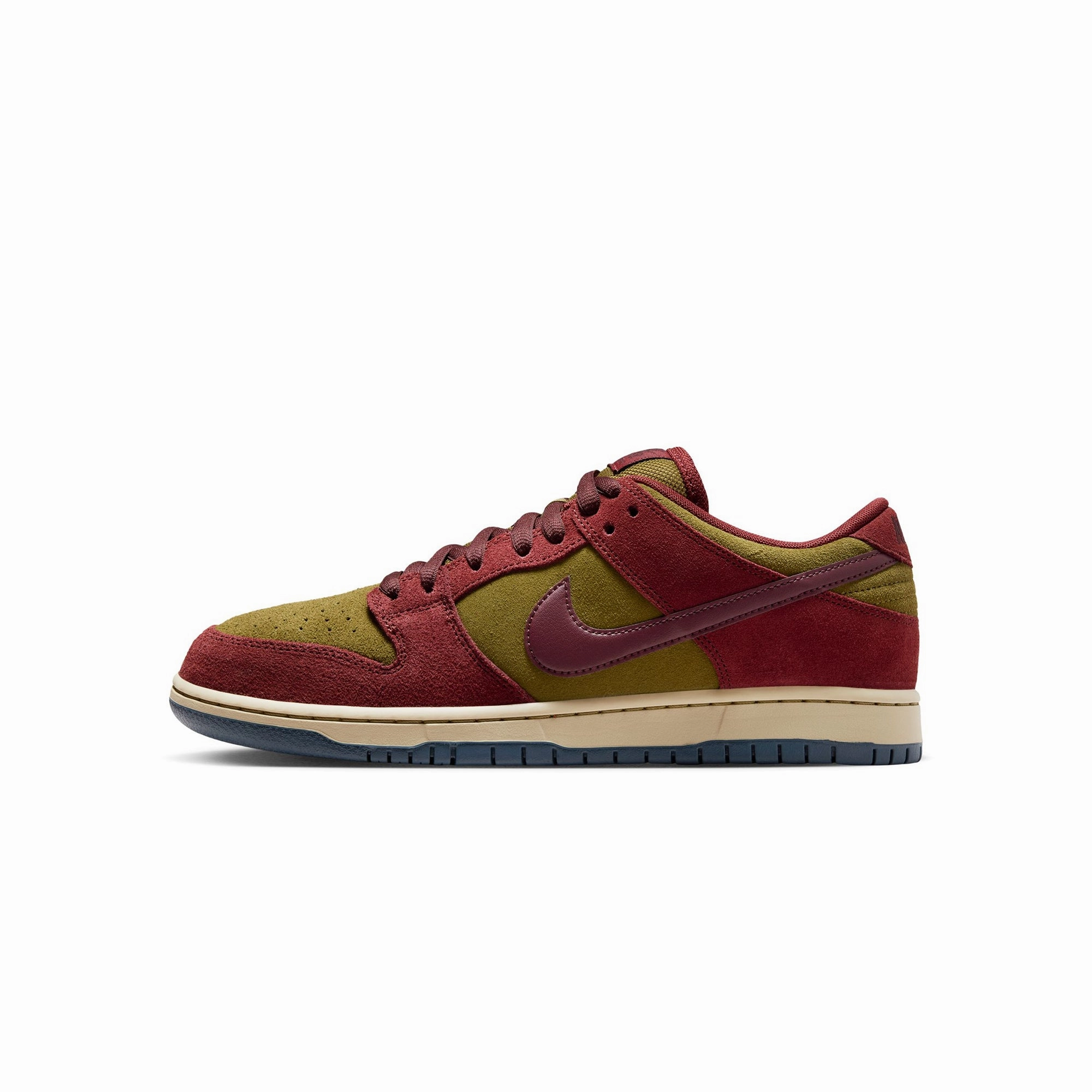 Sports teams Ergonomic Shape Nike SB Mens Dunk Low Pro Shoes