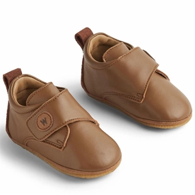 Simple Foot Step Wheat Indoor Shoe Dakota Solid Cognac