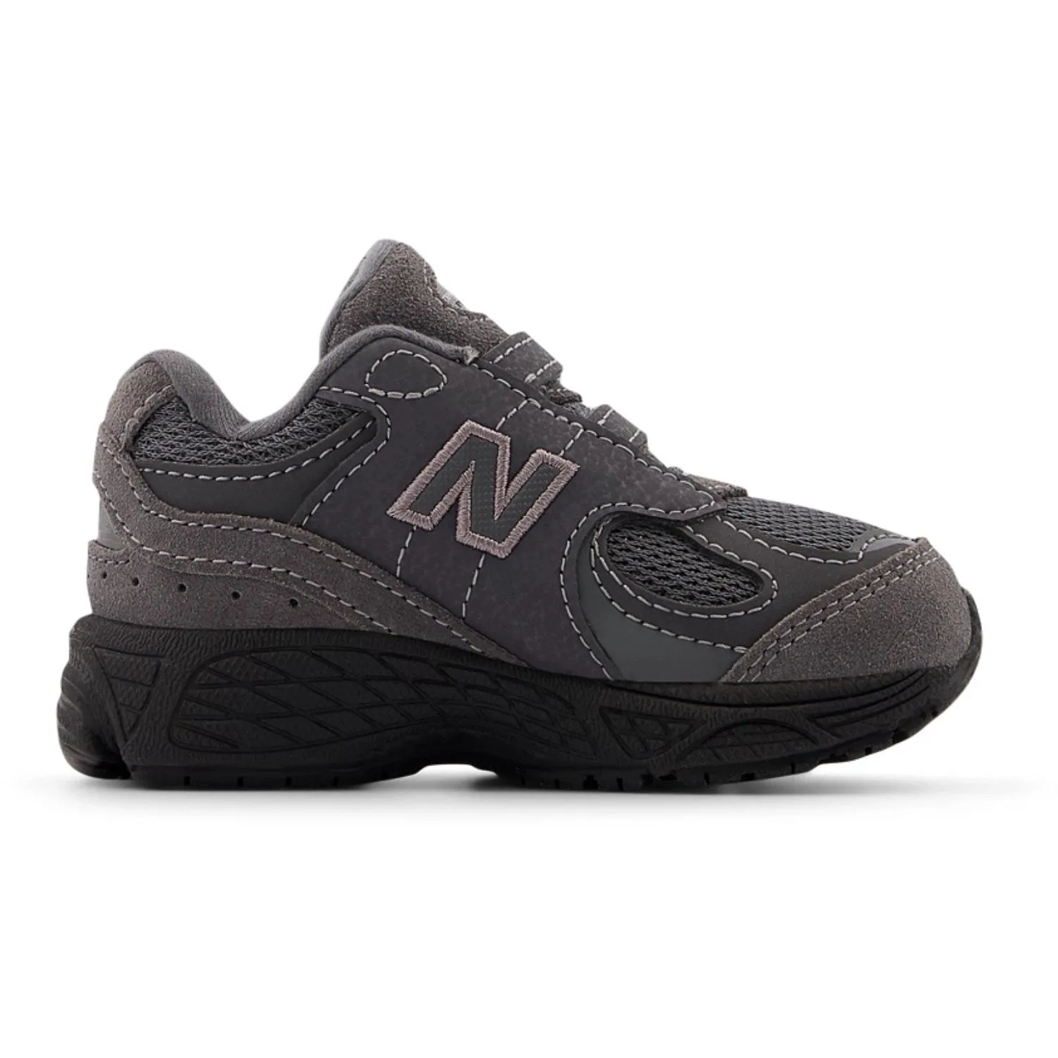 Ultra Flex Non Restrictive Fit New Balance Castlerock 2002 Kids Hook & Loop Sneakers