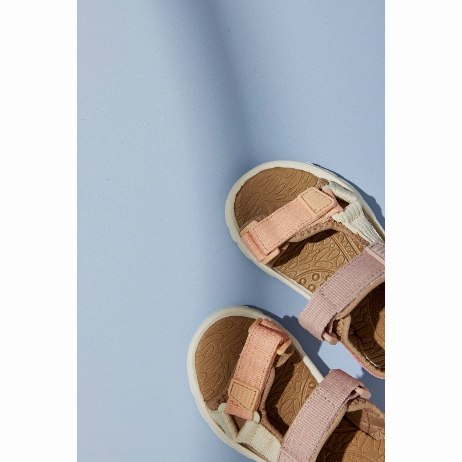 Simple Comfort Beach Slip Bisgaard Rose Nico Sandal