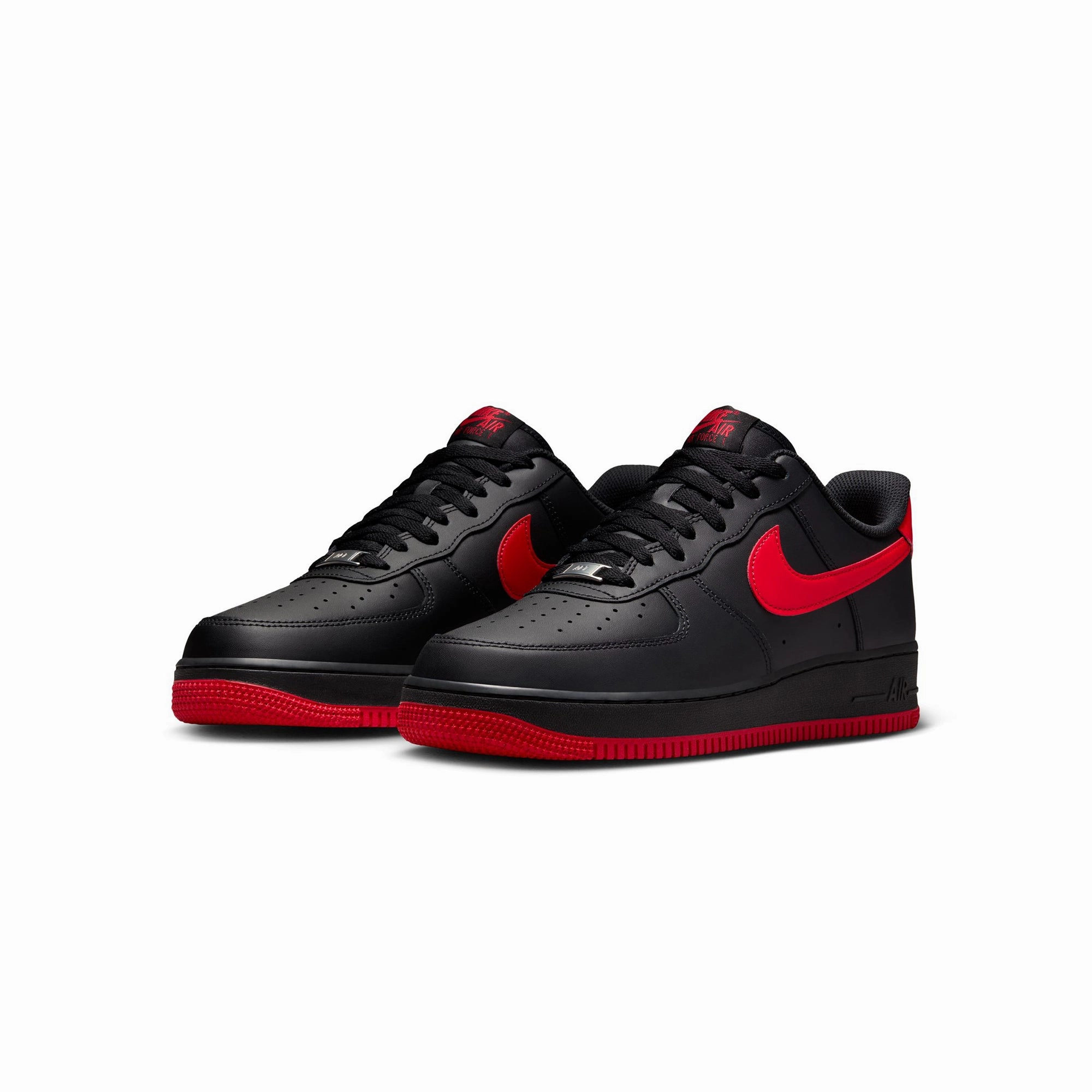 running in a composite bridge area shoes Nike Mens Air Force 1 Low "Bred" Shoes