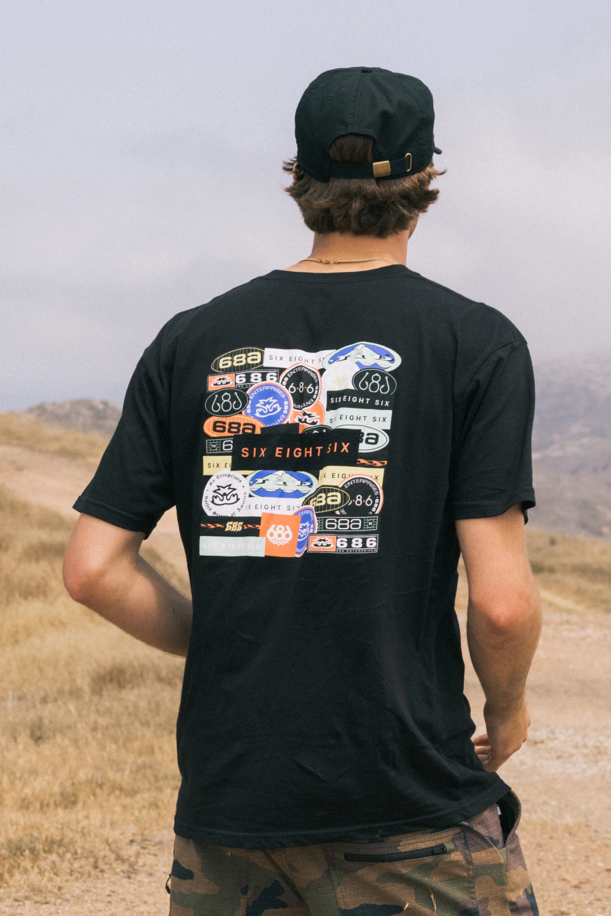 Taped Neckline Sporty essentials 686 Slaps Authentic S/S Tee