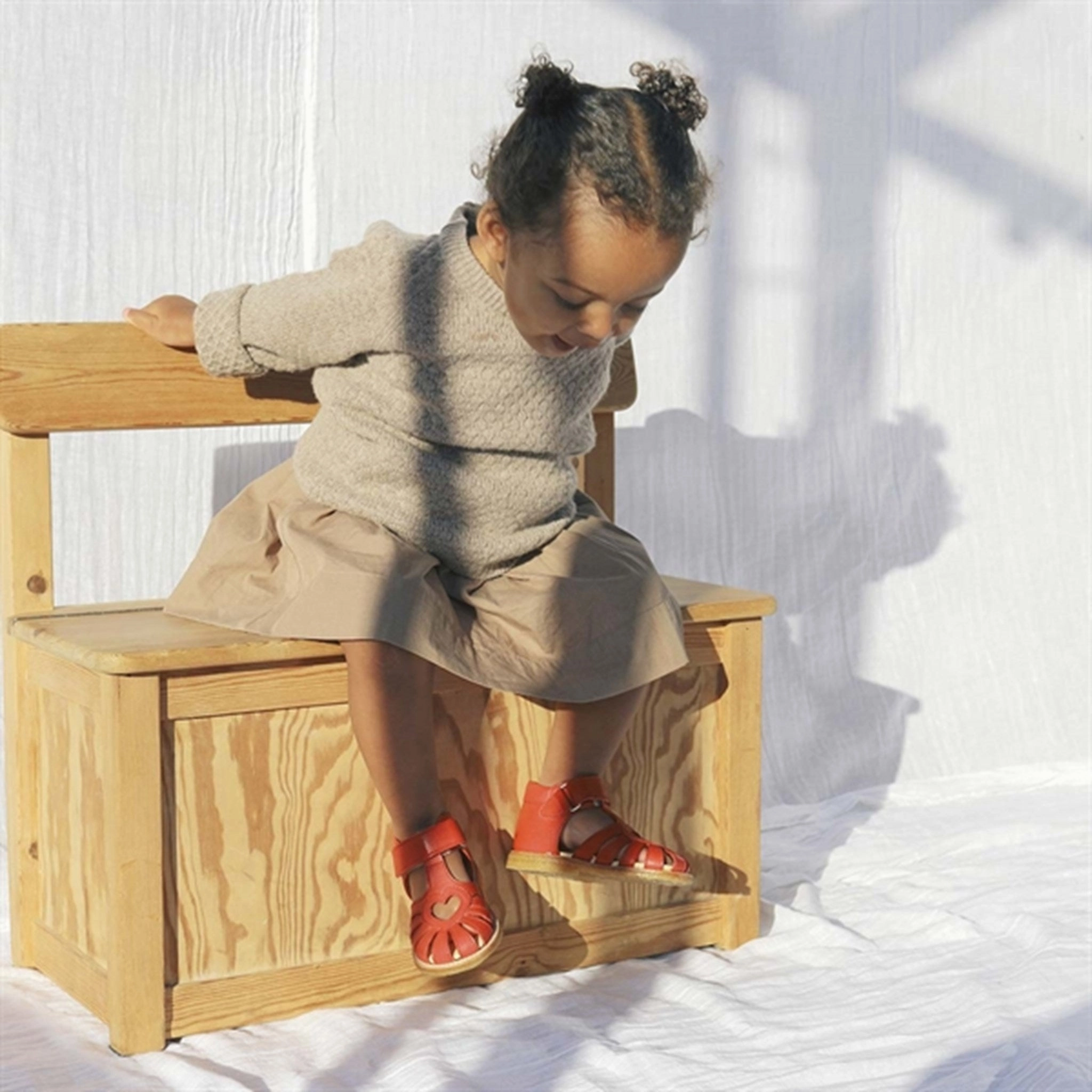 wellness Angulus Starter Shoe w. Heart and Velcro Red