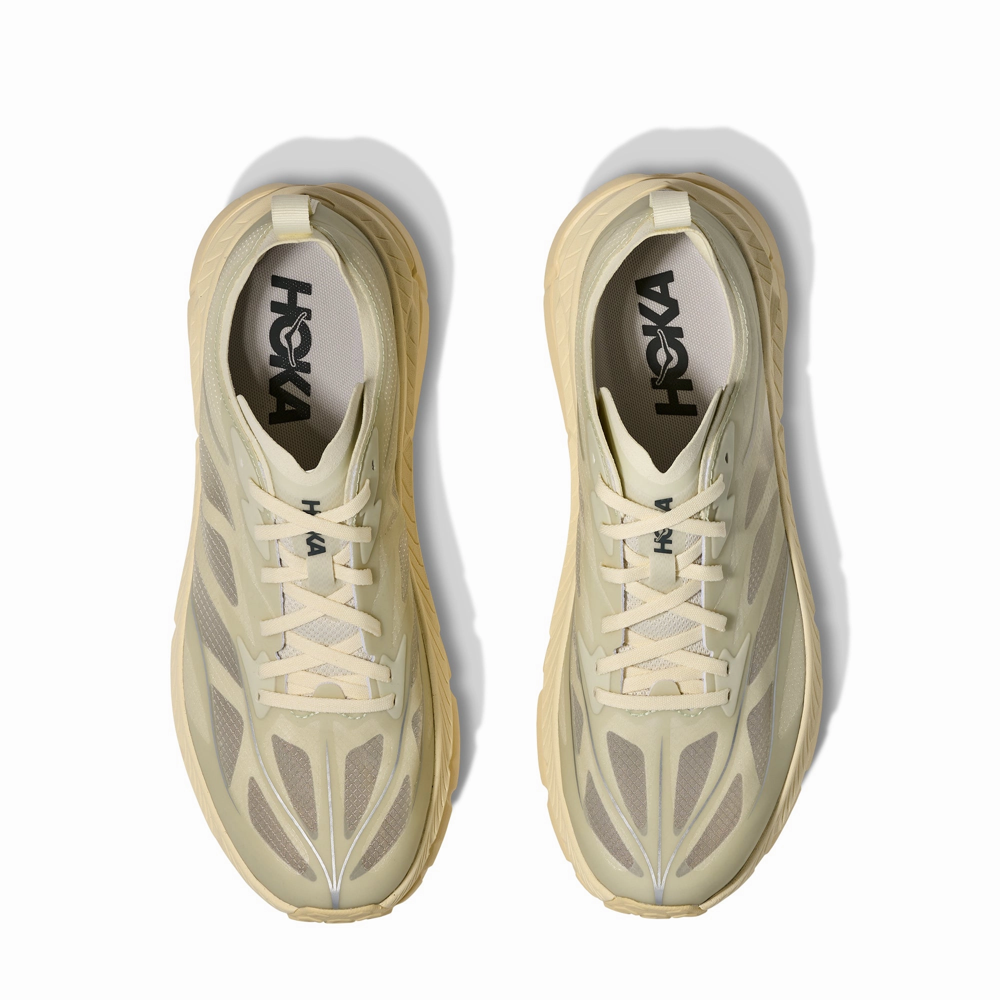 running in a steel bridge area shoes Biomechanical Motion Control Hoka U Mafate Speed 4 Lite Shoes