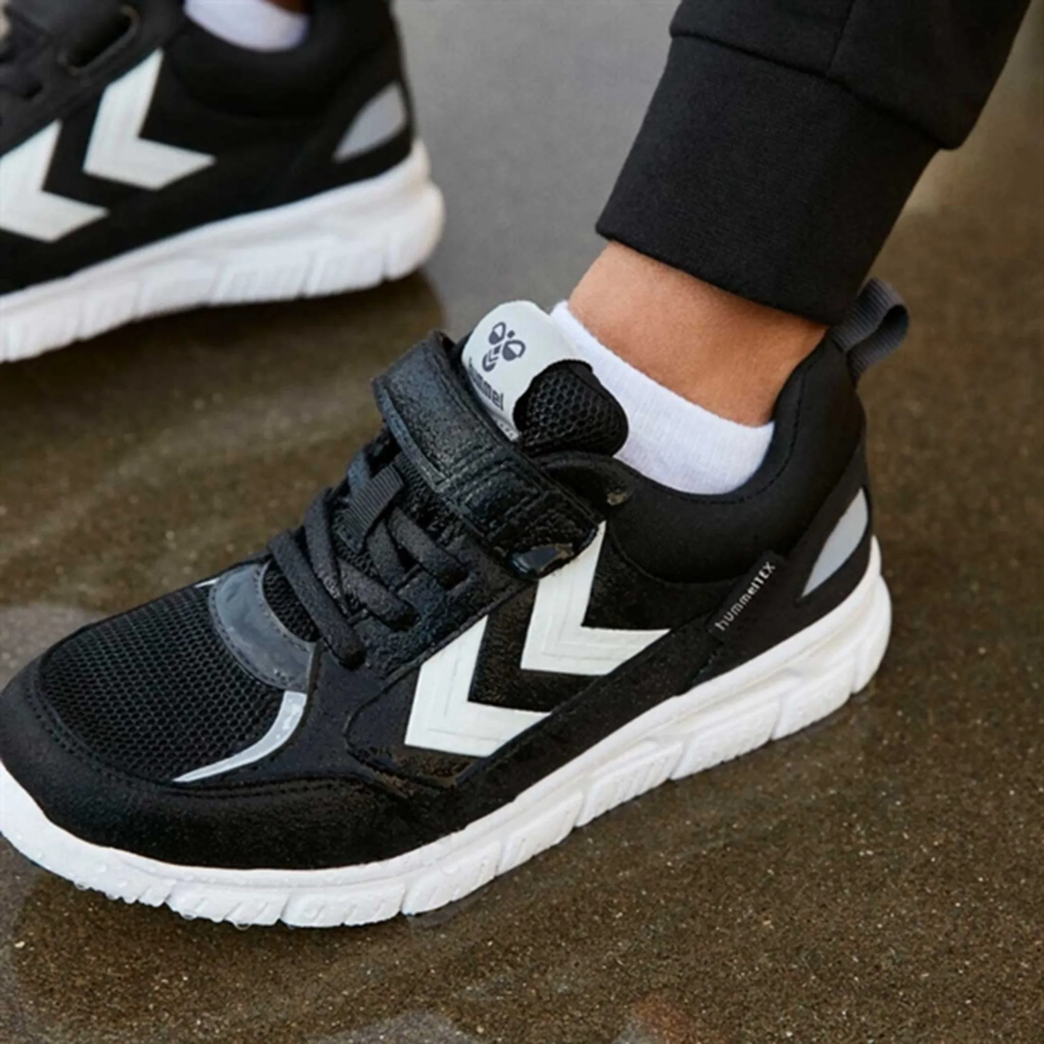 Water Resistant Breathable Hummel X-Light 2.0 TEX Sneakers JR Black