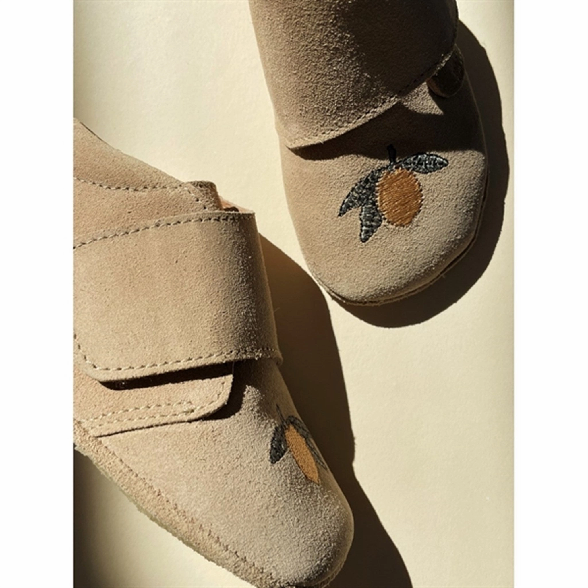 Agile Instant Step Fit Konges Sl?jd Mamour Embroidery Footies SAND