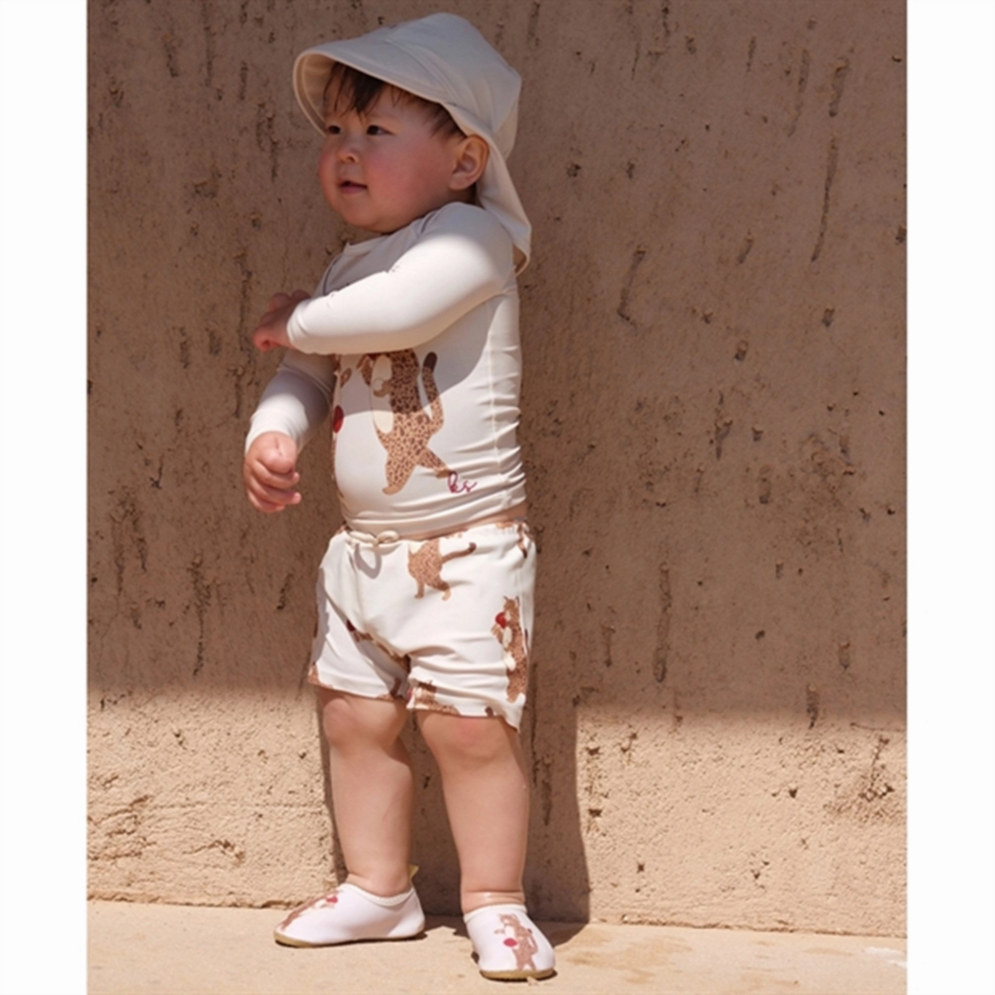 Konges Sl?jd Ping Pong Aster UV Swim Shoes Weekend Ready Footwear Wood Glow