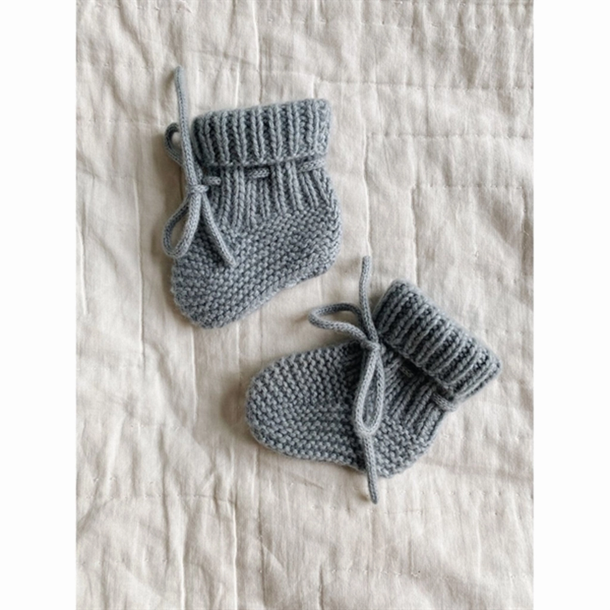 Comfortable Feel lalaby Dove Cashmere Alpha Slippers