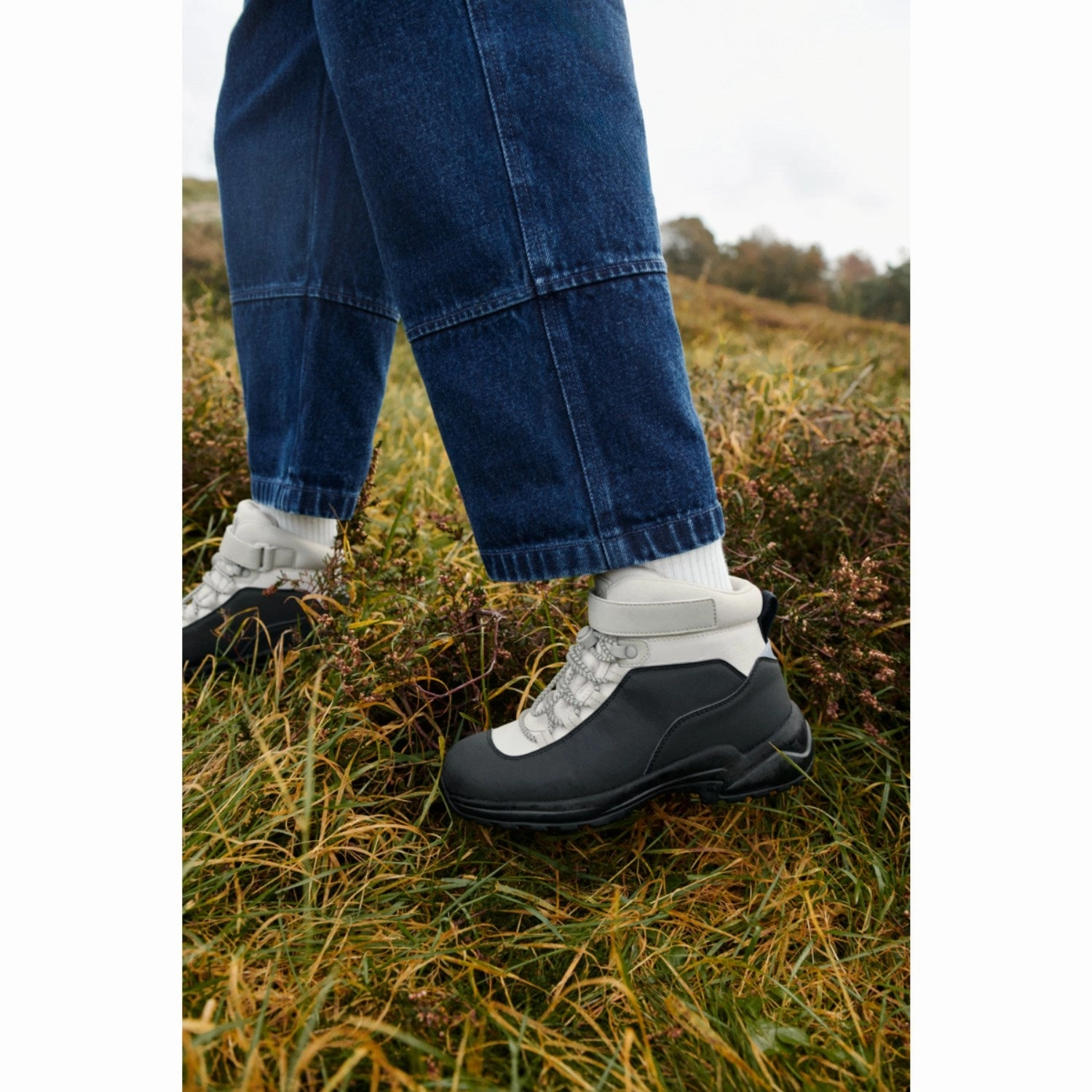 LieWood Mist Ava Boot Compression Molded Sole Rough Trail