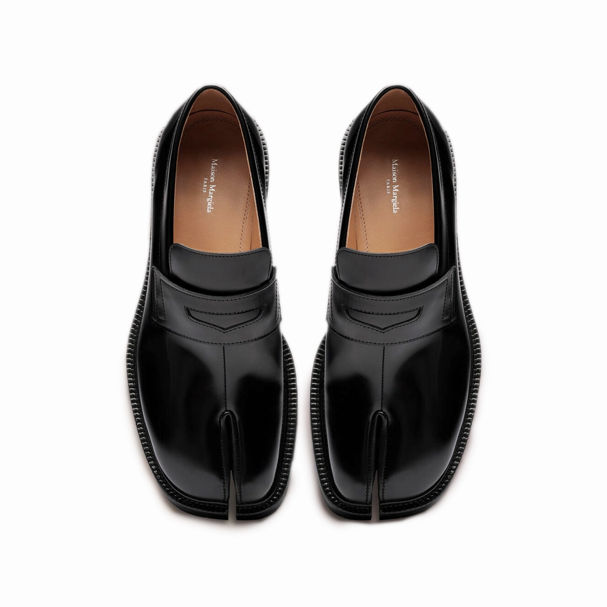 Lightweight Chassis Tapered Heel Counter Maison Margiela Womens Tabi County Loafers