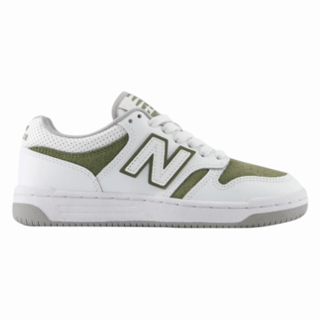 Upper blend adapts to a wide range of foot shapes New Balance 480 Junior