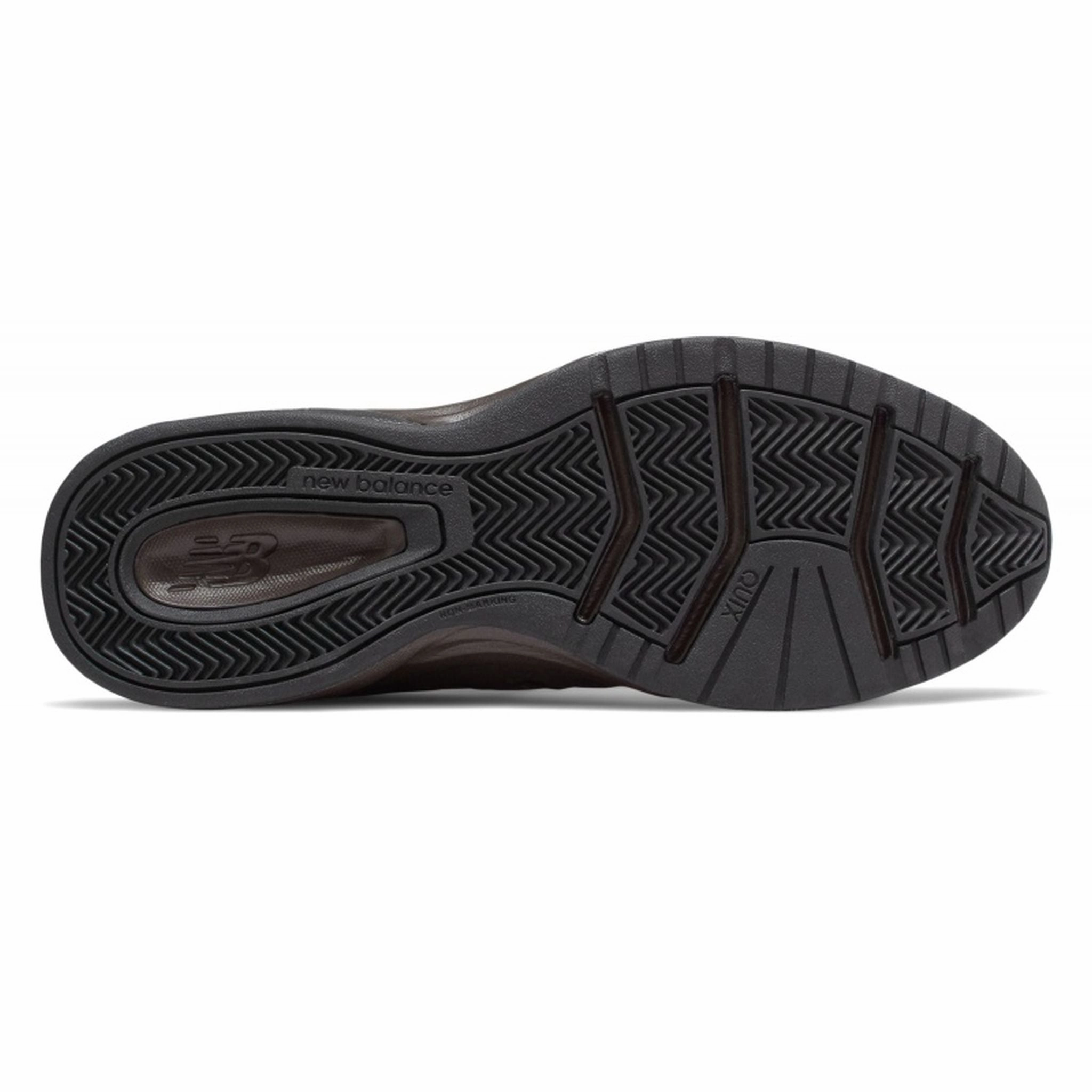 Heel grip lining minimizes heel slippage New Balance MX624v5 OD 4E XTRA WIDE Mens Cross Training Shoes