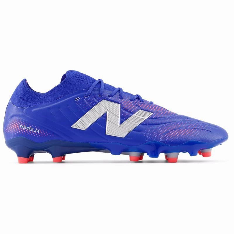 Elastic multi - terrain shoes New Balance Tekela Magia Low v5 FG Adults Football Boots