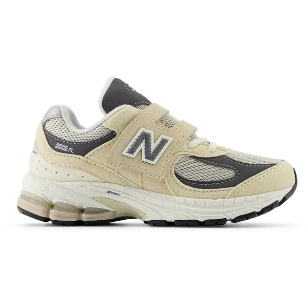 New Balance 2002 Alternative Closure Sneakers Sandstone Enhanced Fit