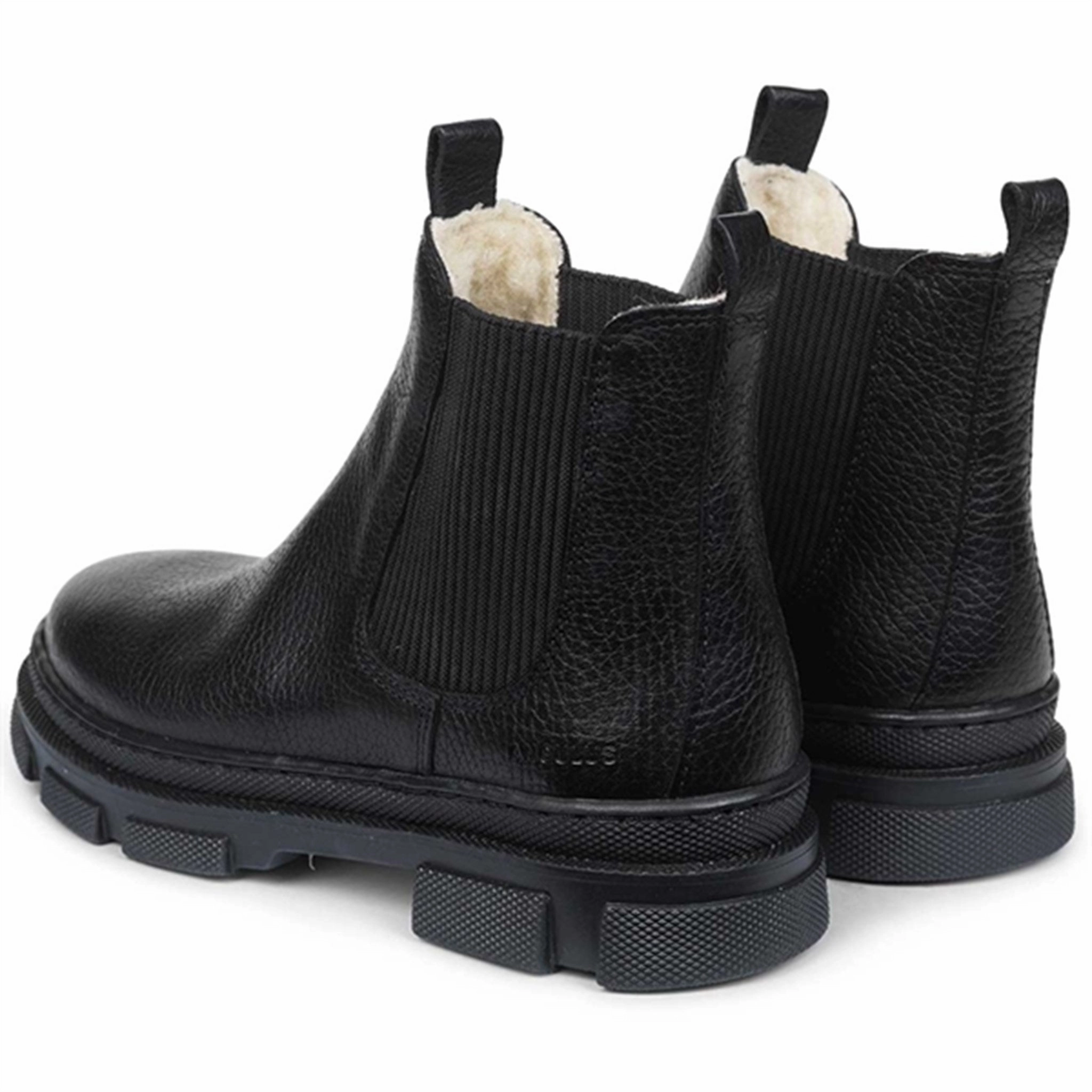Angulus Boots w. Elastic And Wool Black 7202-401-0334-2504 Low Profile Snowy Path Winter Scene
