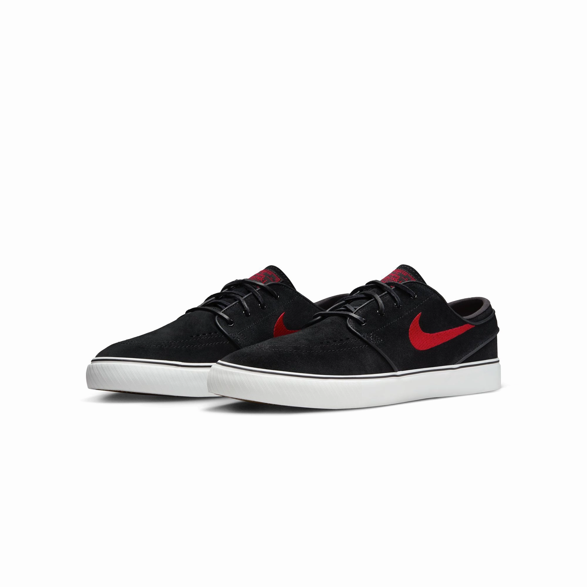 tapered toe - box Nike SB Mens Zoom Janoski OG  Shoes