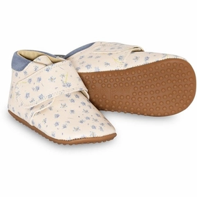 Strappy Design Chill Step-On Pom Pom Indoor Shoe Velcro Forget Me Not