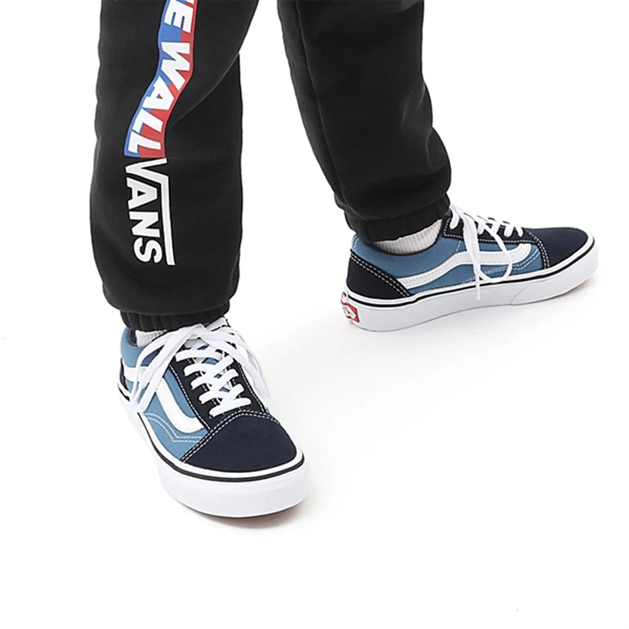 Dynamic Traction Pattern Fast Action VANS TD Old Skool Sneakers Navy/True White