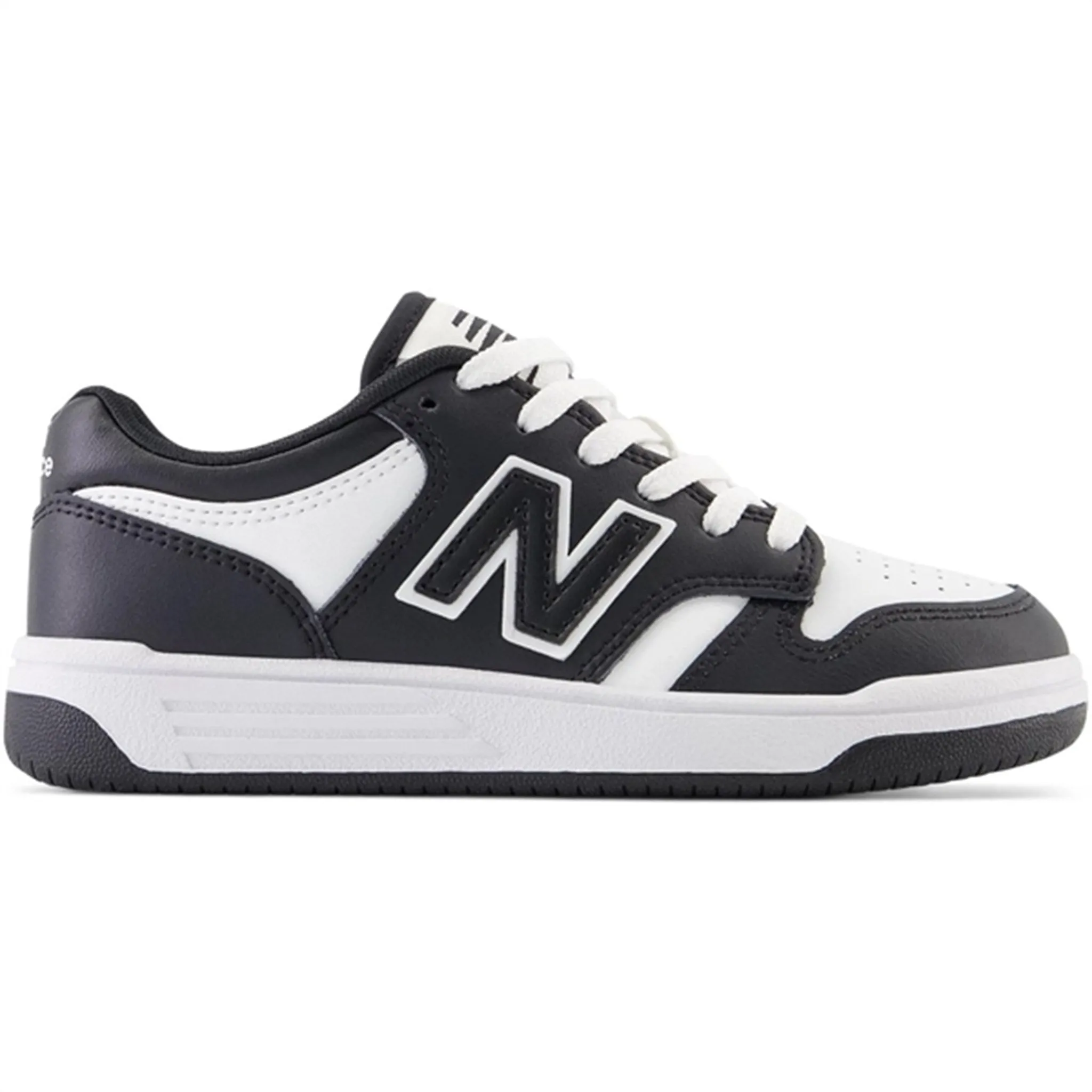 Lace Up System Bold flair New Balance BB480 Kids Sneakers Black