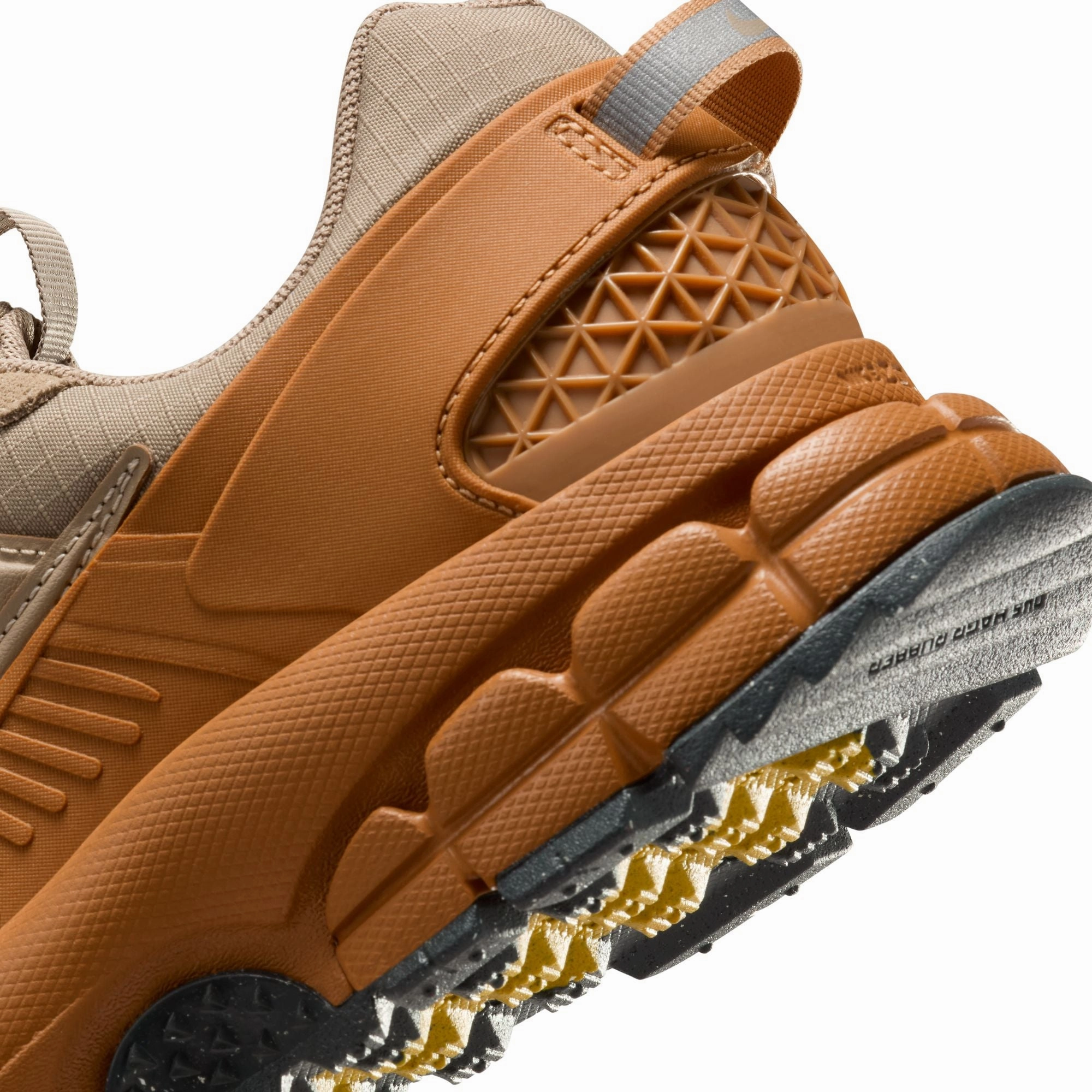 Nike Womens Zoom Vomero Roam Shoes zip - up - feature shoes weekday running choice