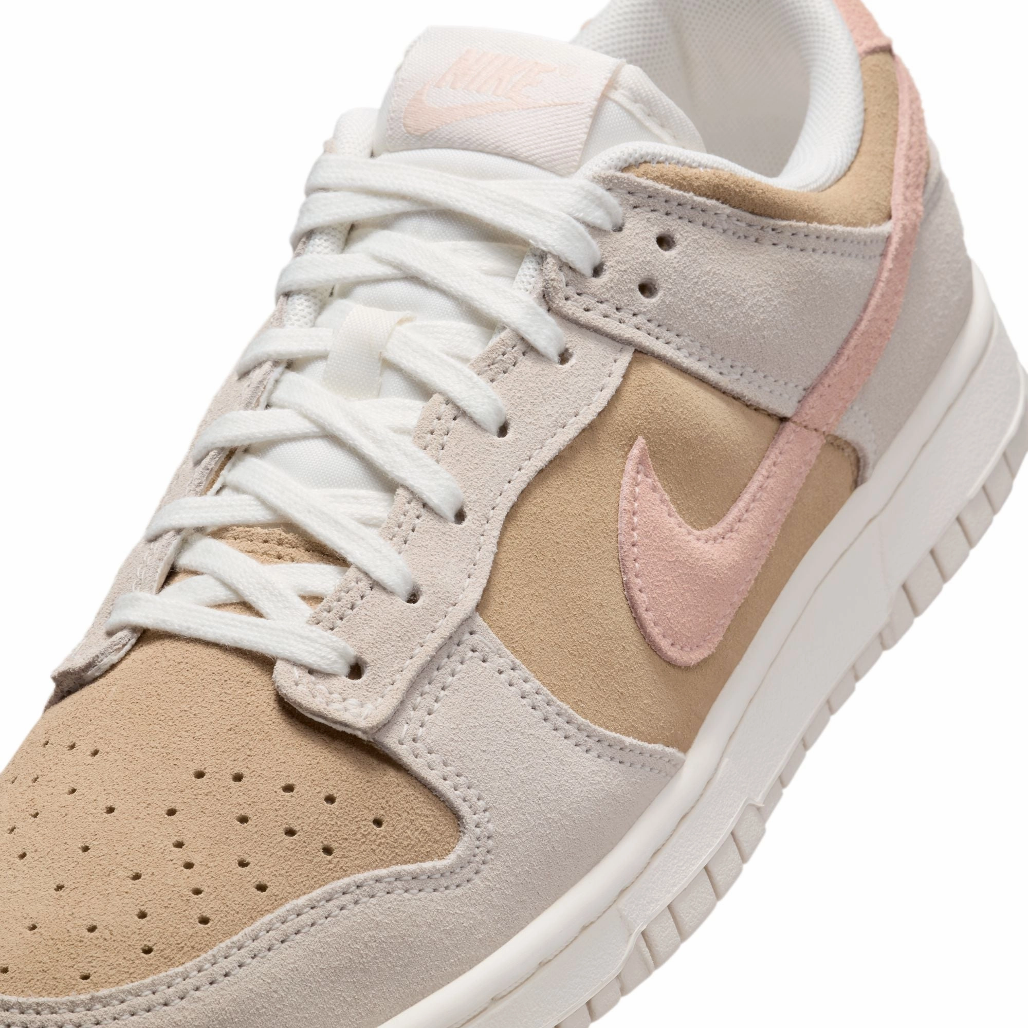 Nike Womens Dunk Low Shoes ultramarathons