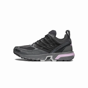 Salomon Mens ACS Pro Shoes running during sunrise Running   Specific