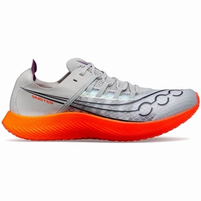 Saucony Sinister Womens Running Shoes - Grey running in a racecourse Quick - release